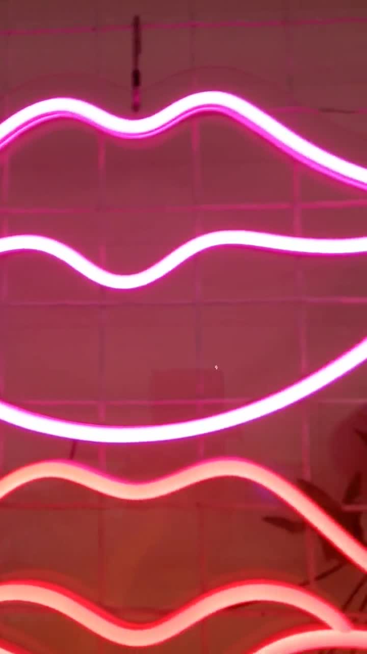 Lips Art LED Neon Sign, Wall Decor, Wall Sign, Neon Lights 