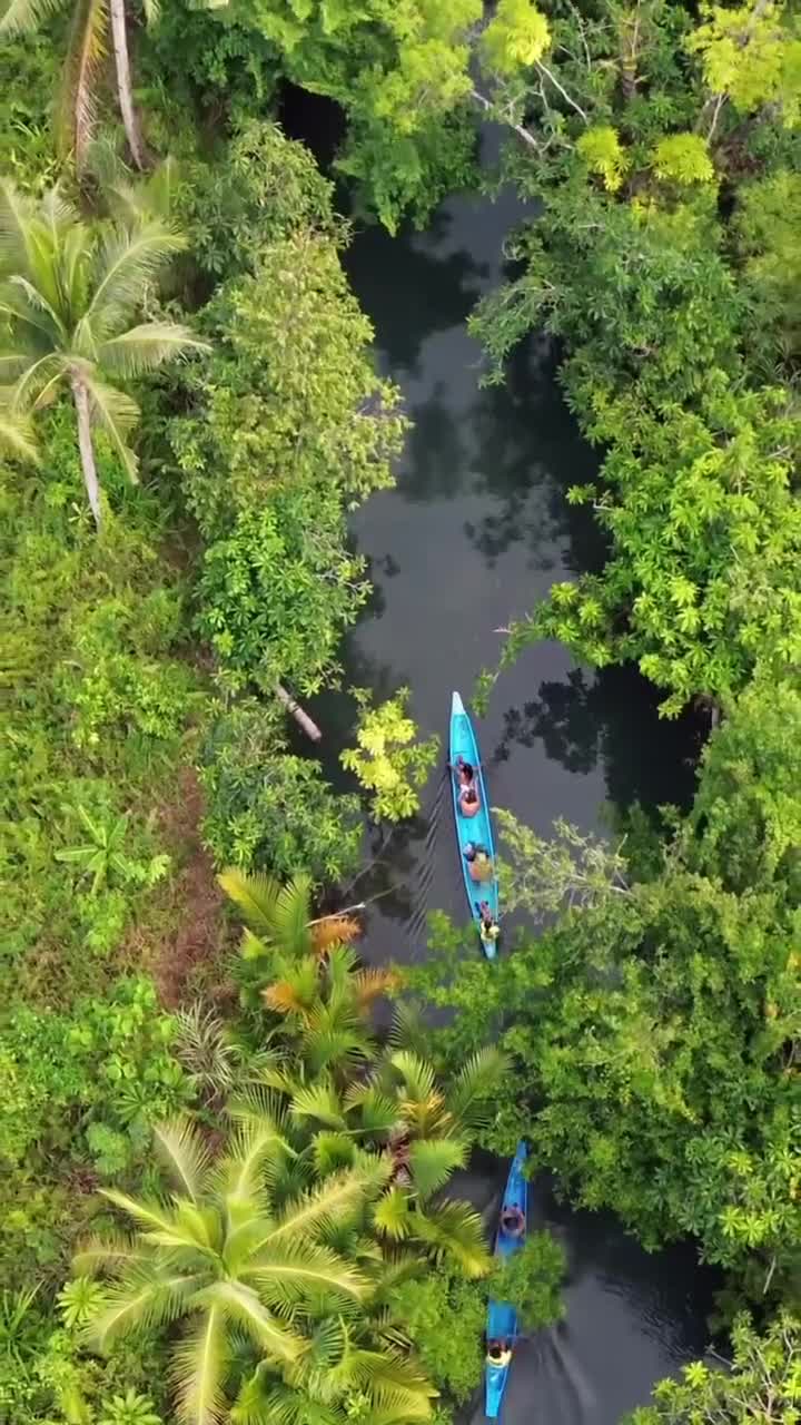Bauen Sie Ihre eigene Halskette, gravierbare Juwelen, Sommer-Strand-Schmuck, personalisiertes Geschenk, gemischtes Metall, Meerjungfrau, Surfer, OceanByTahlia video poster