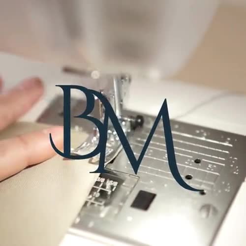 Patrón de costura para vestido trapecio de niña con cuello Peter Pan (patrón PDF) video poster