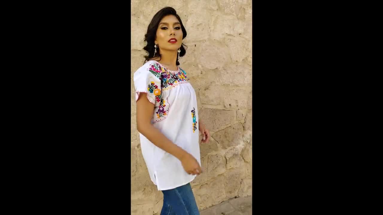 Hand Embroidered Multicolor Blouse. Floral Mexican Blouse. Mexican