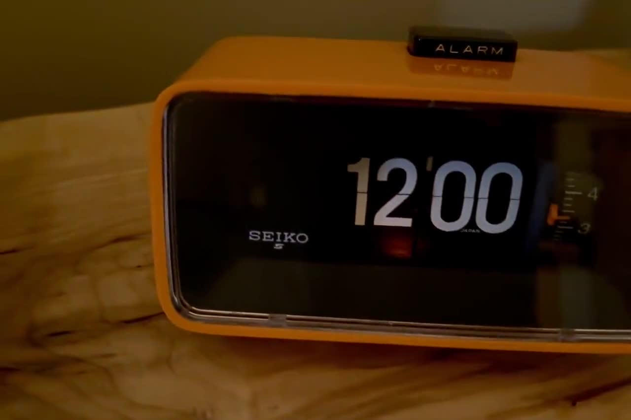Vintage Flip Clock | Seiko DP-691E | Orange Zest | 1974, Japan - Etsy