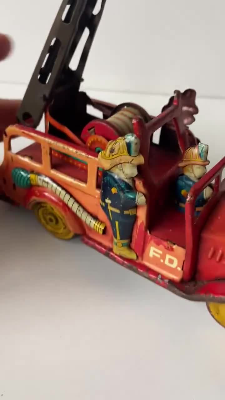 SSS【オールドタイマー セダン赤S-1209】ブリキtin toy car箱付 SSS【オールドタイマー セダン赤S-1209】ブリキtin toy car箱付