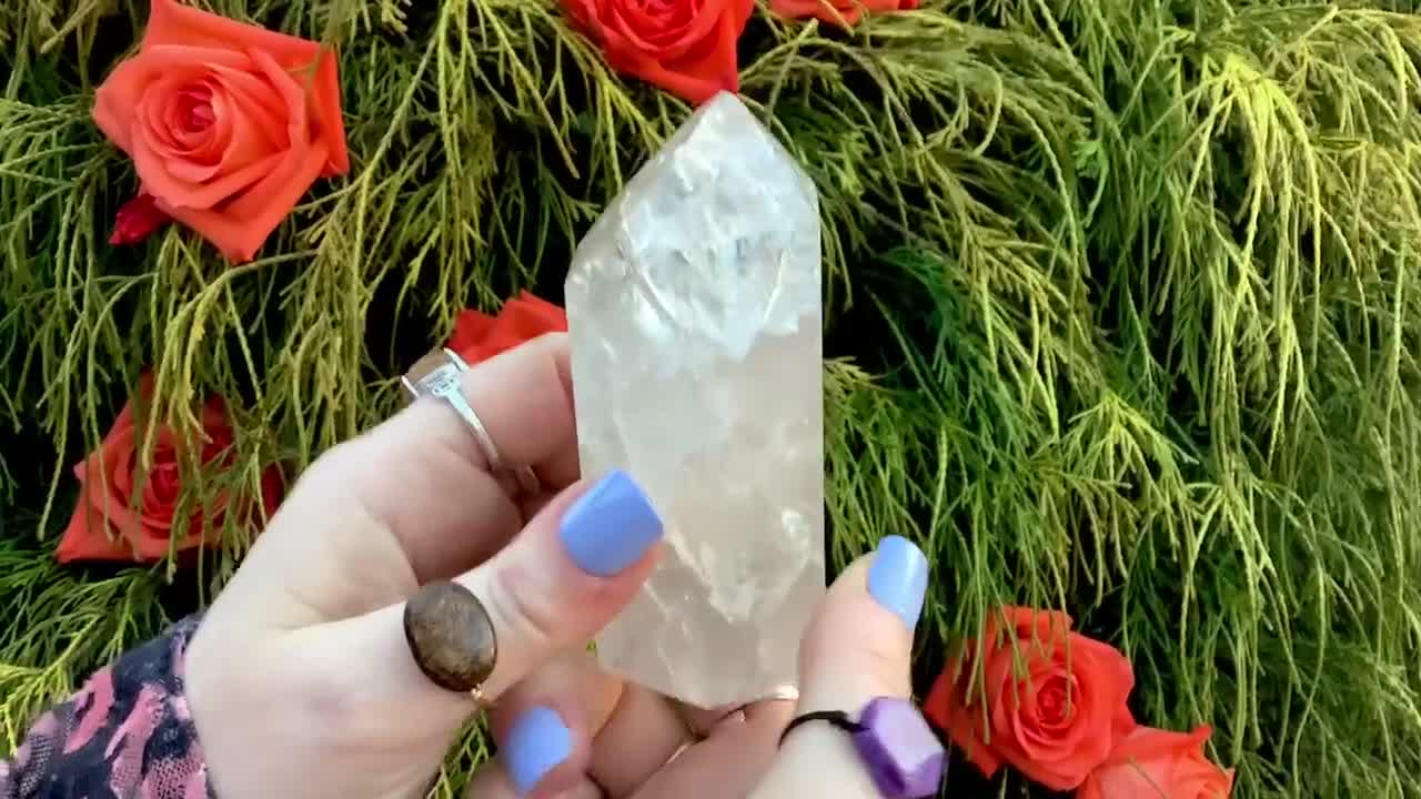 クリアクォーツクリスタルジェネレーター：虹色のインクルージョン