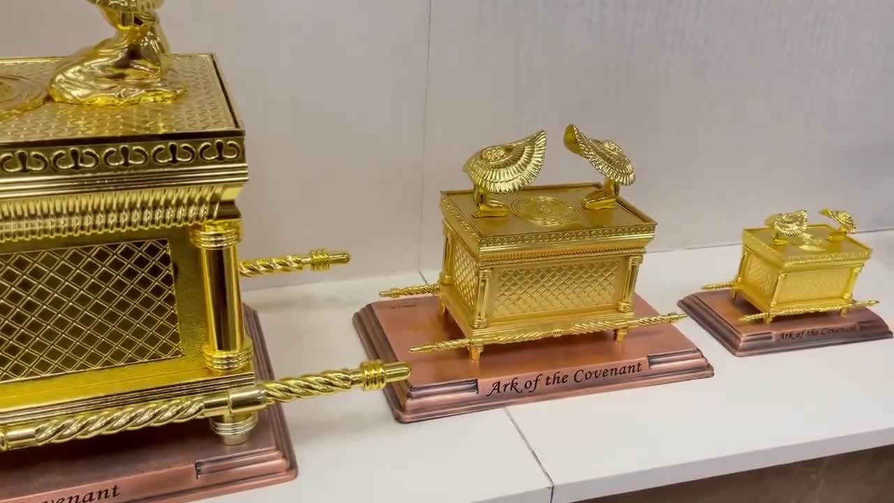 Gold Plated Ark Of The Covenant On Copper Base, Jewish, Two Angels, Made In  Jerusalem, Judaica, Holy Land