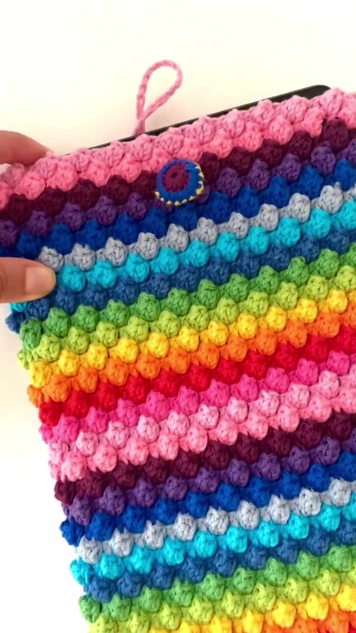 ハンドメイドかぎ針編みタブレットカバー、レインボーモバイルデバイス