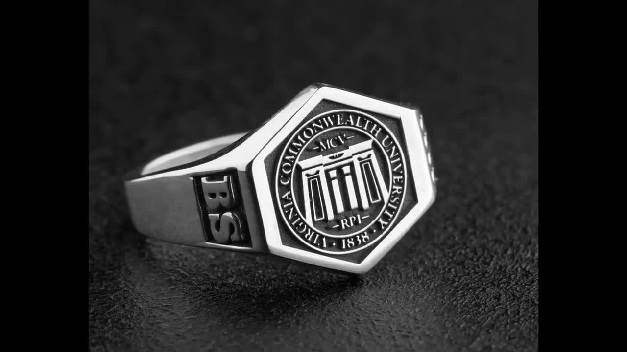 Amazing jewelry様 Engraved Family Crest Ring, Personalized University College Ring