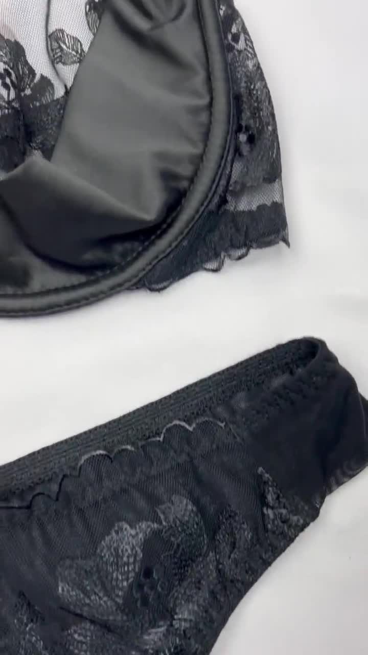Gorteks Gabi high waist lace panty black black Classic collection