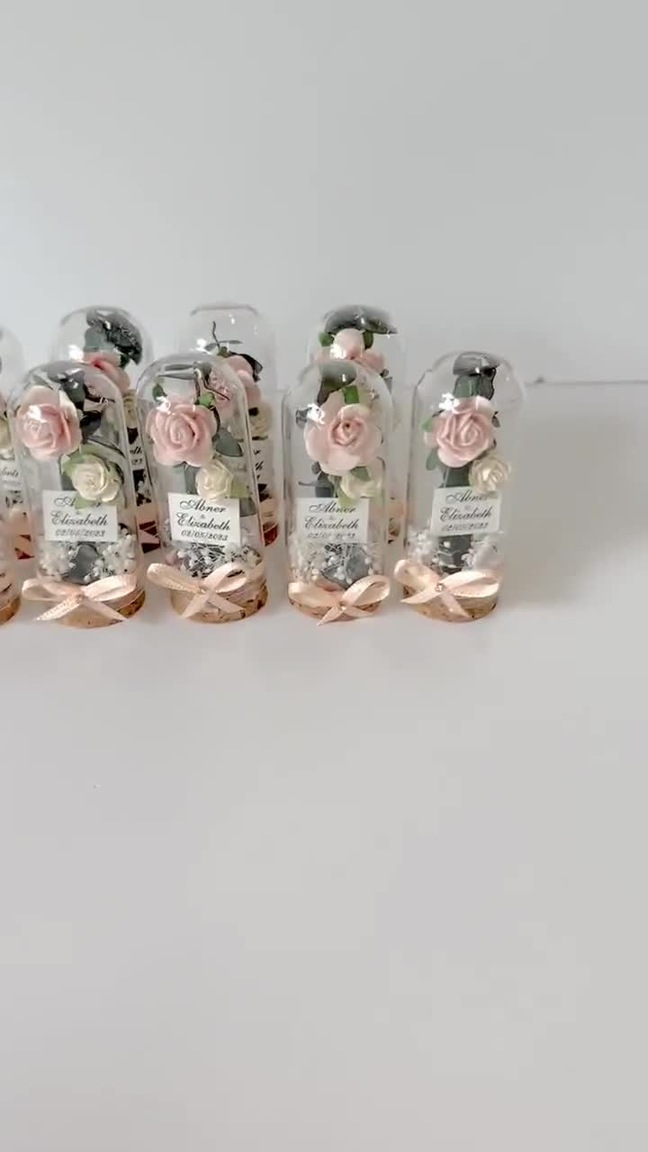  Paquete de 24 bonitos abrebotellas de corona para regalos de  baby shower, regalos de devolución o decoraciones de boda, recuerdos de  novia para invitados.. : Hogar y Cocina