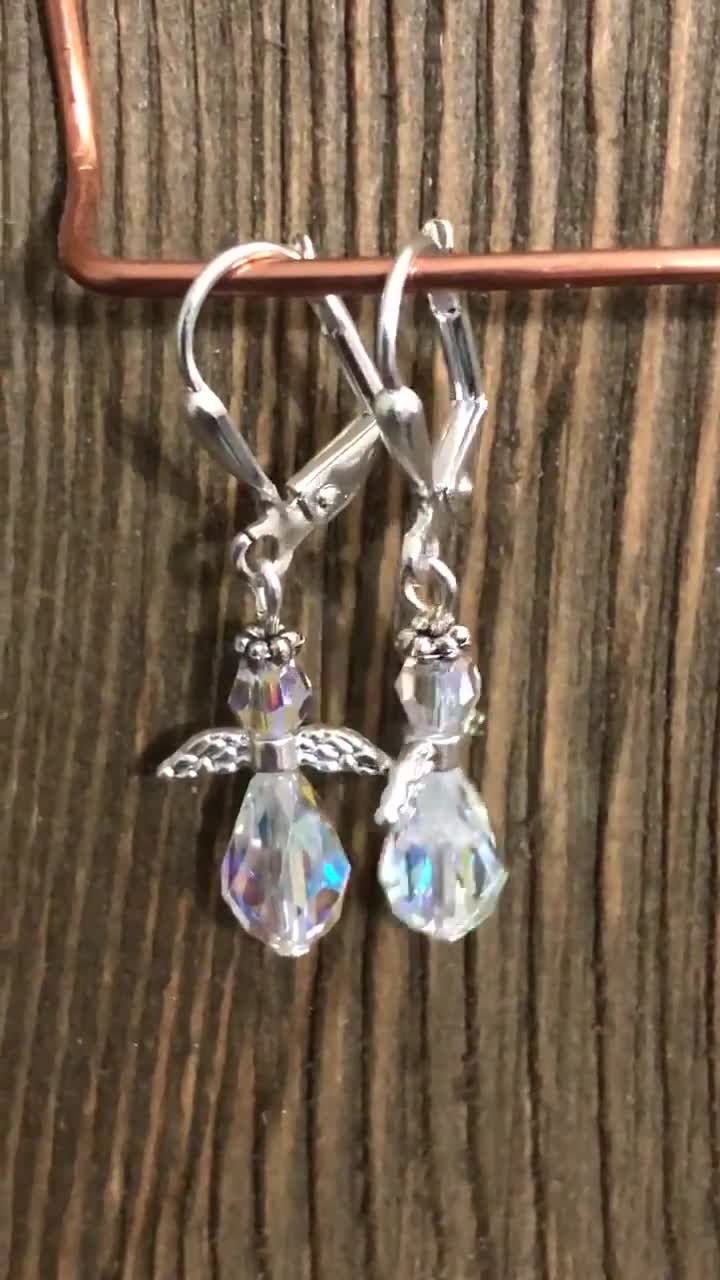 Pendientes de ángel con cristales de Swarovski: delicadas joyas para las fiestas video poster