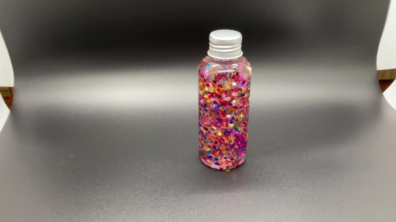  VMNlooking Kits de botellas sensoriales, suministros para niños  de 1 a 3 años, suministros de esquina tranquila con purpurina, 2  recipientes divertidos y calcomanías divertidas y más (L) : Juguetes y  Juegos