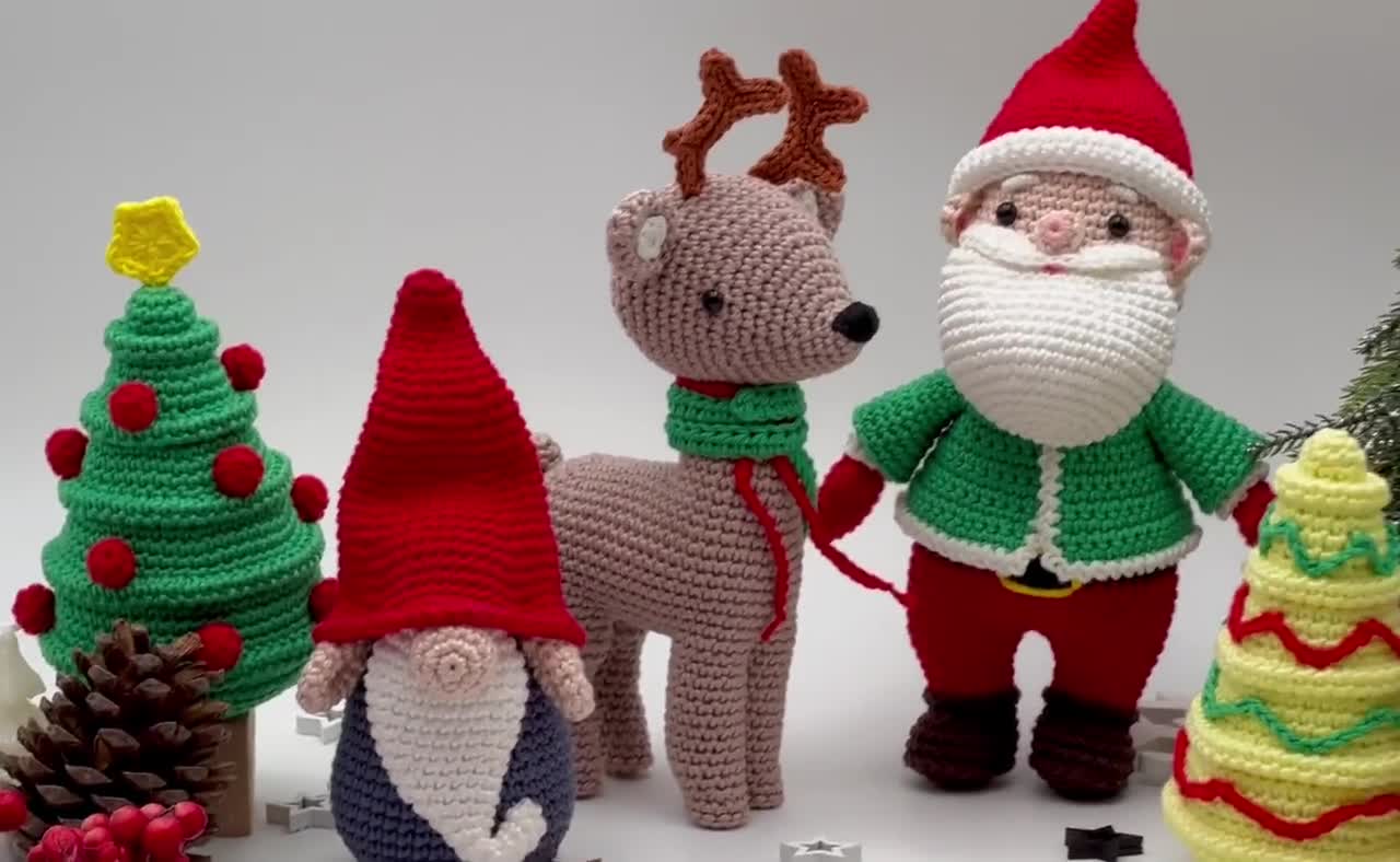 Vogart Crafts 'Christmas Crochet Kit' # 3201 Santa Claus