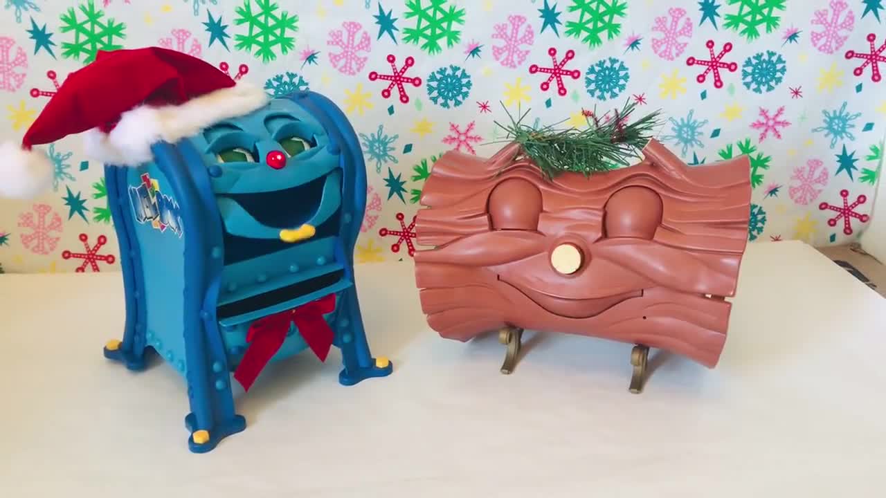 Christmas Singing Yule Log Boxed