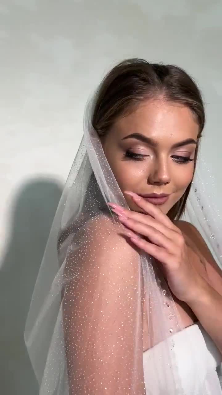 Glitter Angel Cut Veil, Waterfall Wedding Veil With Glitter Tulle, Scallop  Edge Crystal Veil, Sparkle Veil Free Tulle Samples 