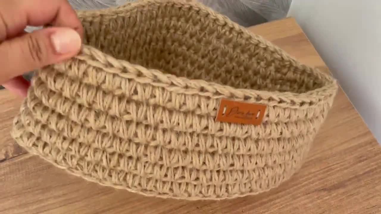 Jute Triangle Storage Baskets, Corner Shelf Basket, Coffee Table Basket,  Kitchen Wooden Bread Basket, Triangular Basket With Straight Sides 