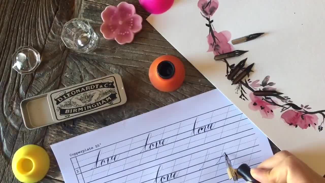 Oblique Calligraphy Pen Set with Sumi Ink Copperplate Calligraphy Pen,  Glass Ink Well, Empty Ink Well for Dip Pen, Nikko g Nib, Pen Rest & Nib Tin