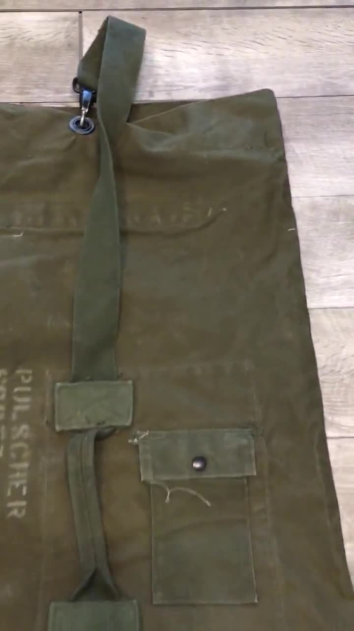 US Army Post Vietnam War Barrack Laundry Duffle Duffel Bag Olive Vintage