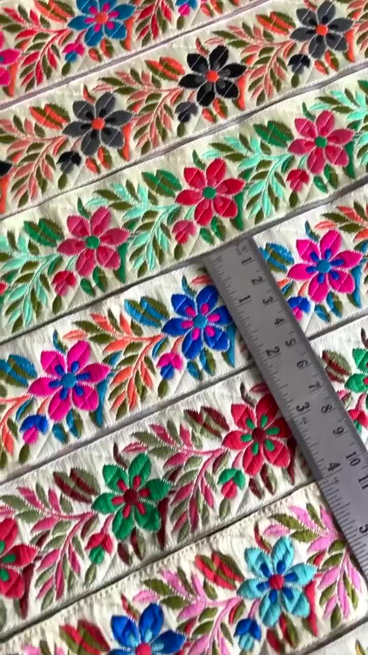 Buy Saree Border Indian Lace Trim by the Yard, Embroidered Ribbon Sari Fabric  Trim-table Runner-art Quilt Fabric Trim Sari Border Silk Fabric Online in  India 