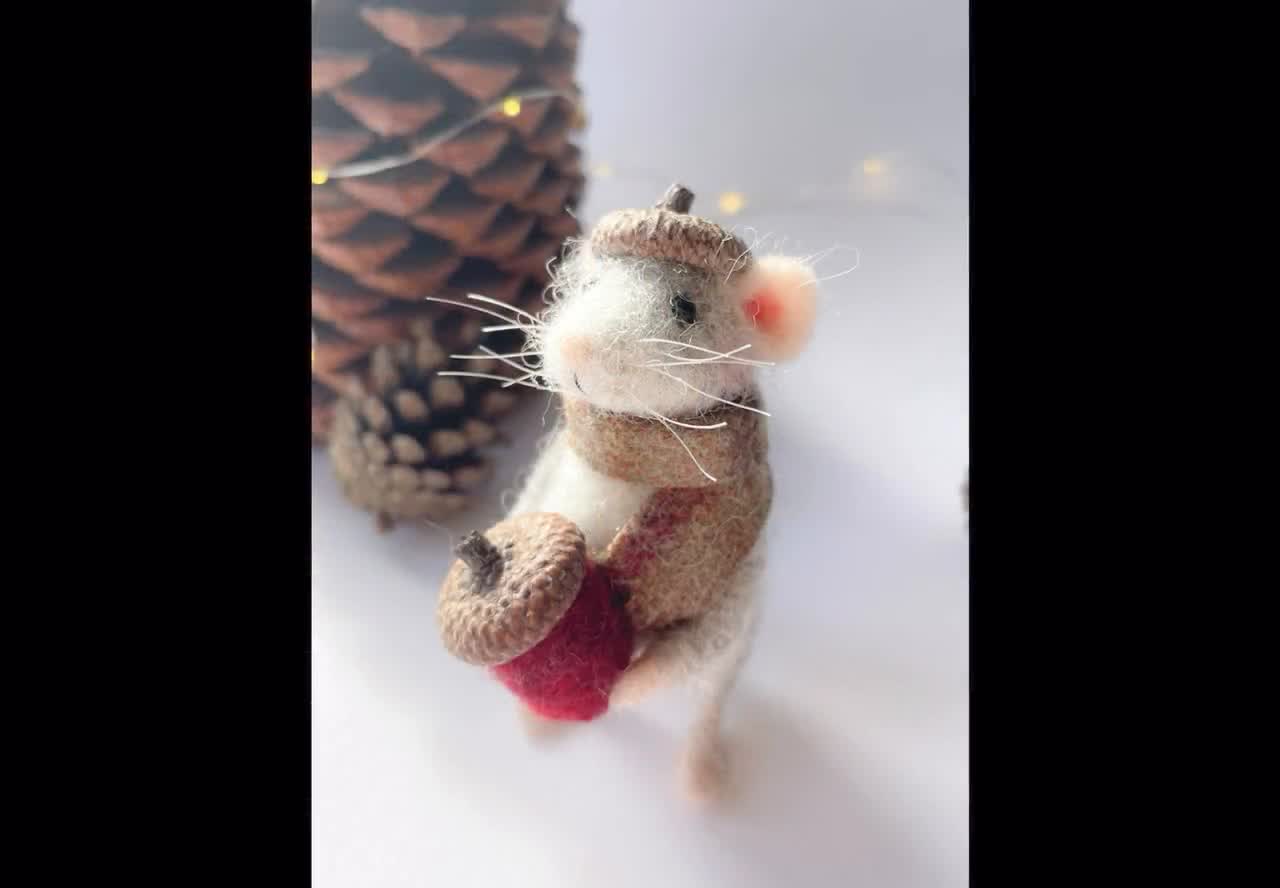 Needle Felted Miniature Mouse, Felt Animal Sculpture Decoration, Cute  Realistic Rustic Kitchen Mouse Ornament, Wool House Mouse With Broom 