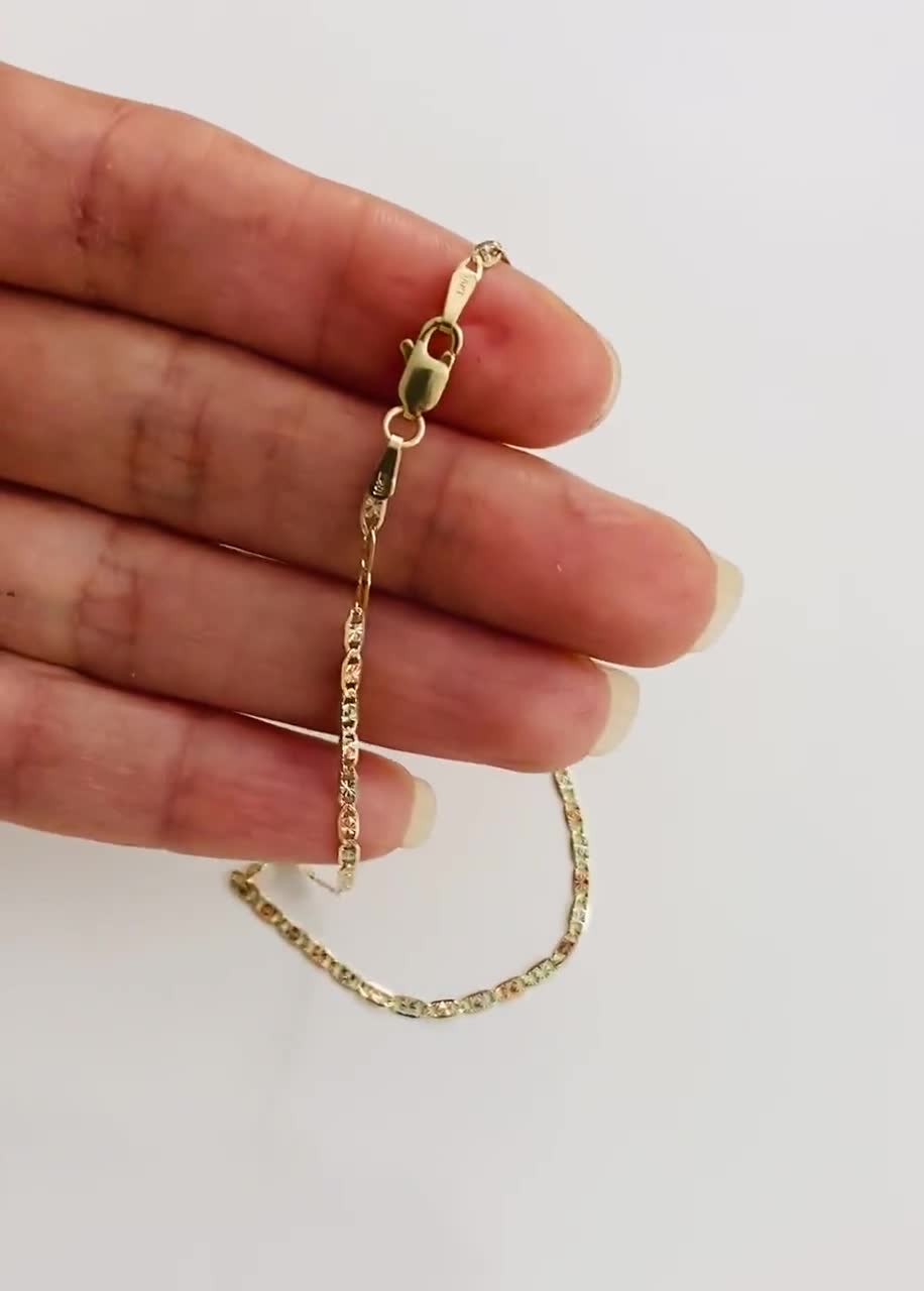 Dangling Heart Bracelet in 10K Yellow Gold – Ann-Louise Jewellers