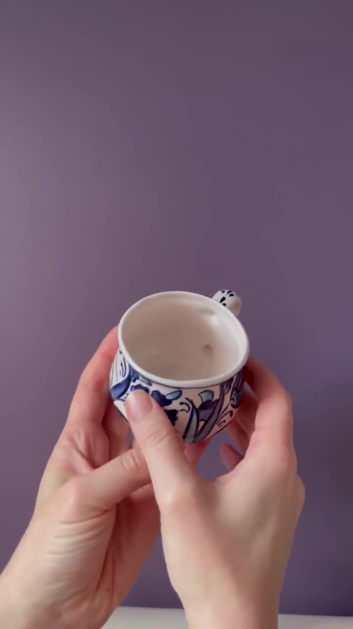 Piccola tazza in ceramica turca floreale blu indaco dipinta a mano, tazza  da caffè e da tè, tazza da caffè espresso turco -  Italia