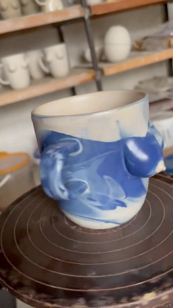 Mug Céramique Kat & Roger – Motif Géométrique Multicolore – Pièce Unique USA