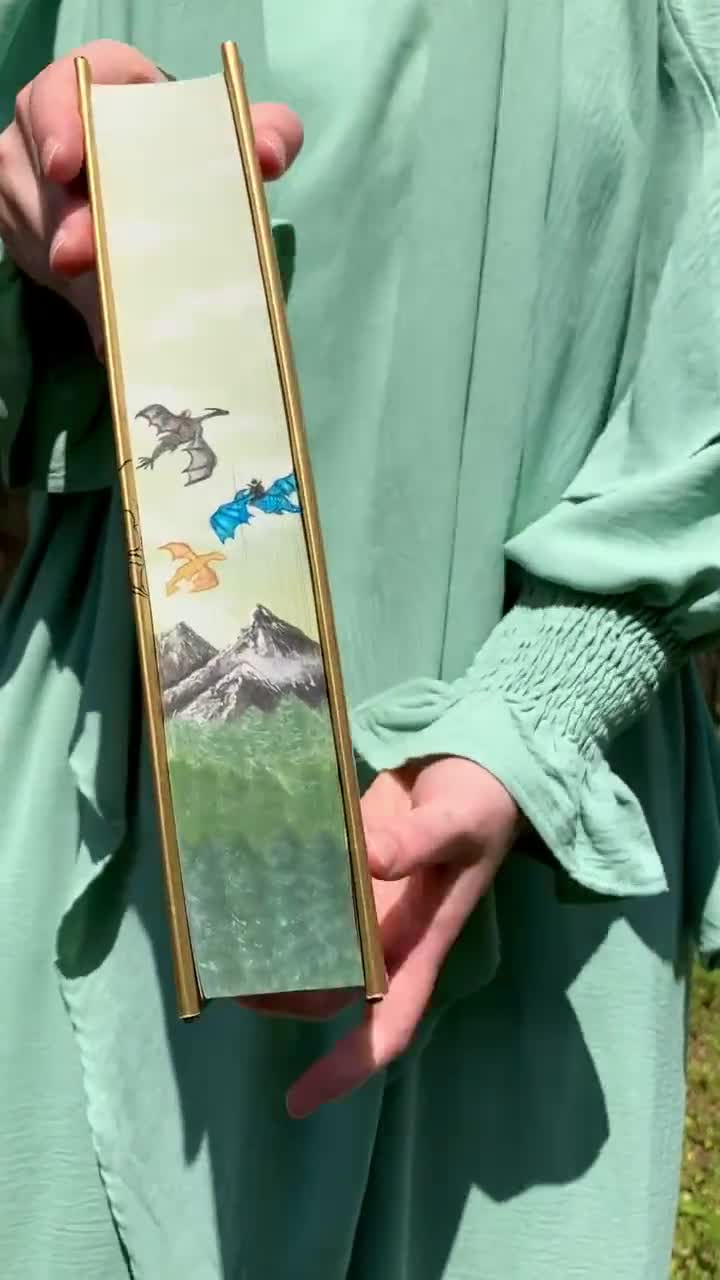 Fourth Wing Painted Edges Fore-edge Painting Hand-painted Book Book Lovers  Tiktok painted Pages Painted Book Edges Rebecca Yaros 