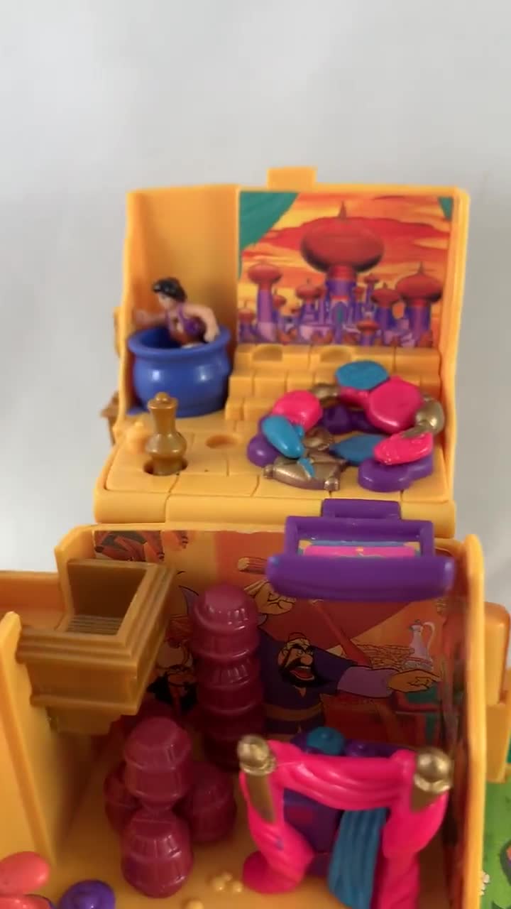 Vintage 1995 Polly Pocket Disney Aladdin Agrabah Marketplace