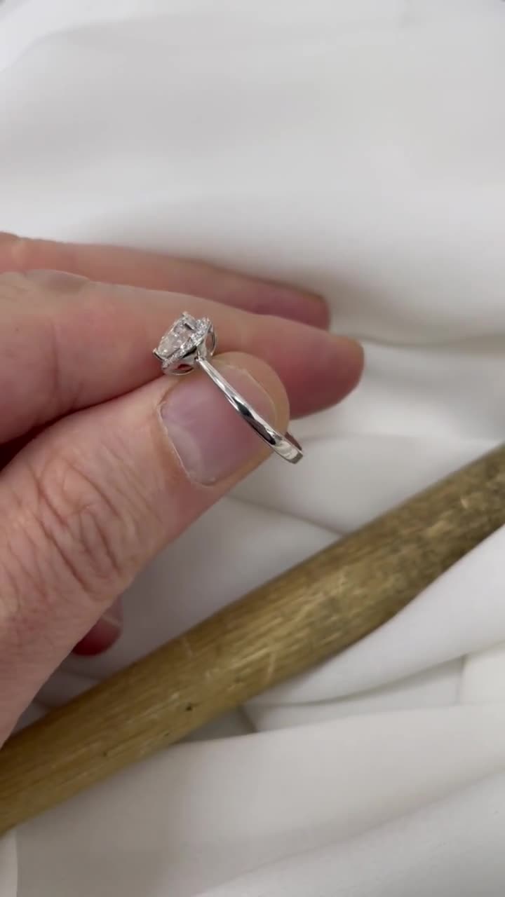 DIYA - Anillos De Boda De Compromiso De Moissanita De Corazón De 1 Quilate Para Mujer, Plata De Ley 925, Vástago Dividido, Promesa, Halo De Eternidad, Aniversario, Navidad, Día De San Valentín