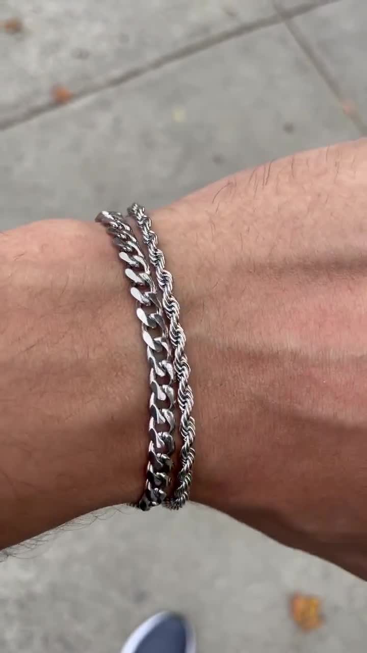 v bracelet silver