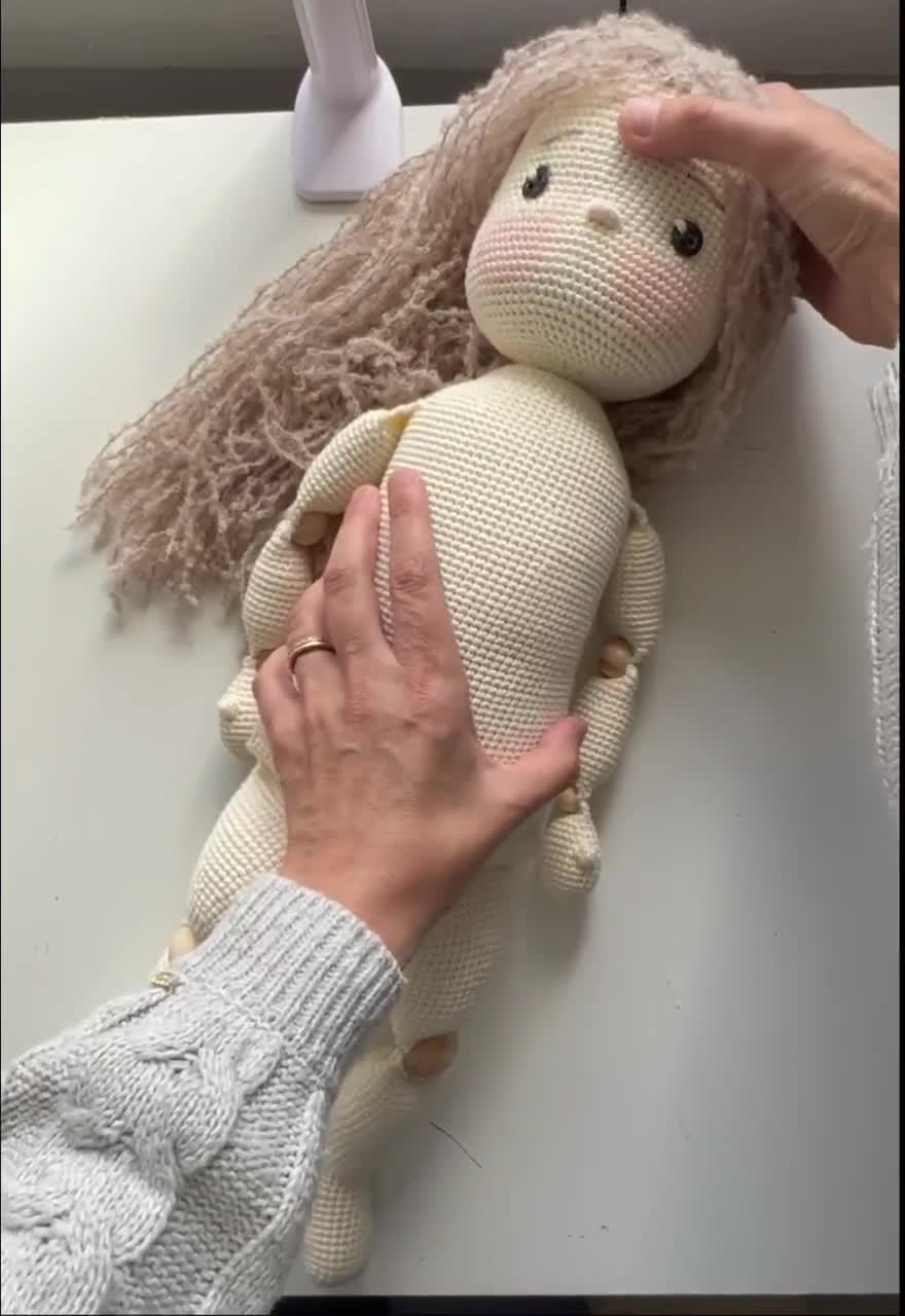 Waldorf style amigurumi doll Gloria  Español/English/Français/Svenska/Italiano Tutorial PDF. (full body and  outfit tutorial)