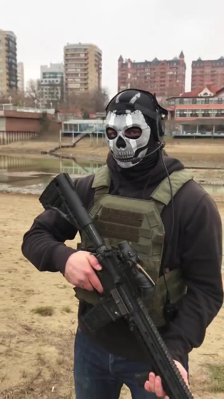 Call of Duty Ghosts Cosplay? (Nvg's are the goggles from the Modern Warfare  Dark Edition.) : r/airsoft