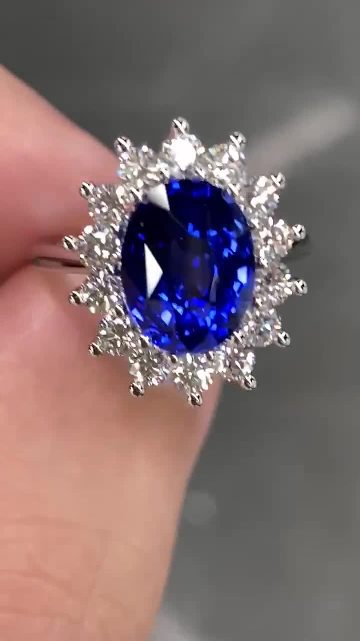 Eccezionale GIA 6,2 Ctw Royal Blue Ceylon Sapphir & D VVS Anello con  diamanti Platino Halo Dichiarazione Princess Diana Cocktail Fidanzamento  ovale -  Italia