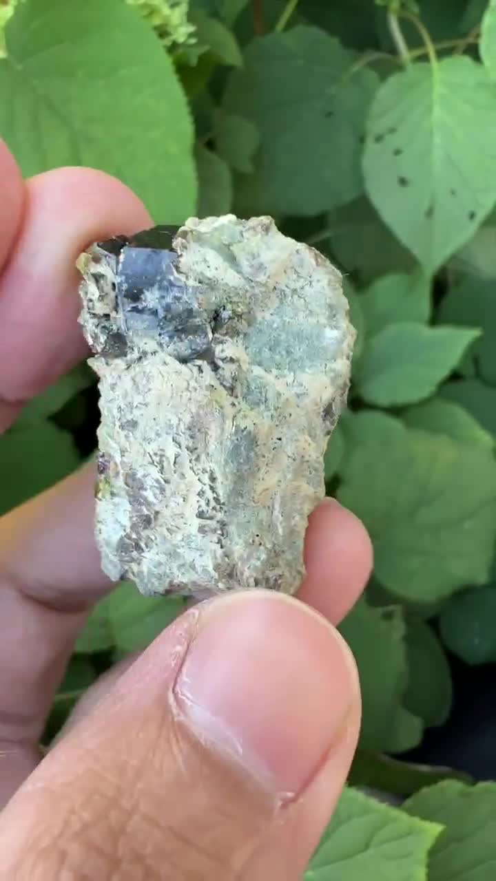 Andradite d'aghanistan - France