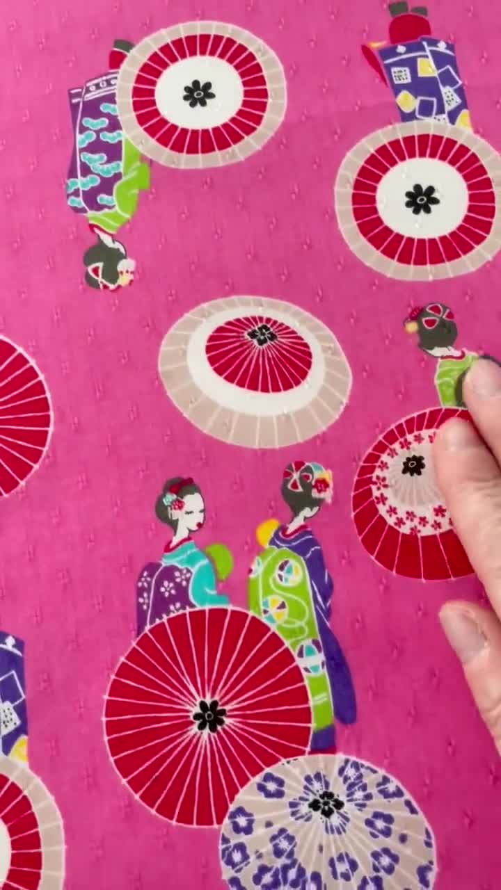 Japanese geisha fabric, Pink Japanese cotton fabric fat quarter, Pink geisha's and umbrellas fabric, kawaii fabric, tissue japonais, video poster