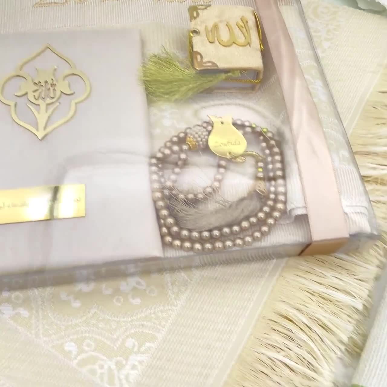 zenzen出品　ナムワジャイアント　ムサ　アエアエ　合計4本セット Islamic Gift Set, Personalized Prayer Mat, Muslim Favors, Yaseen