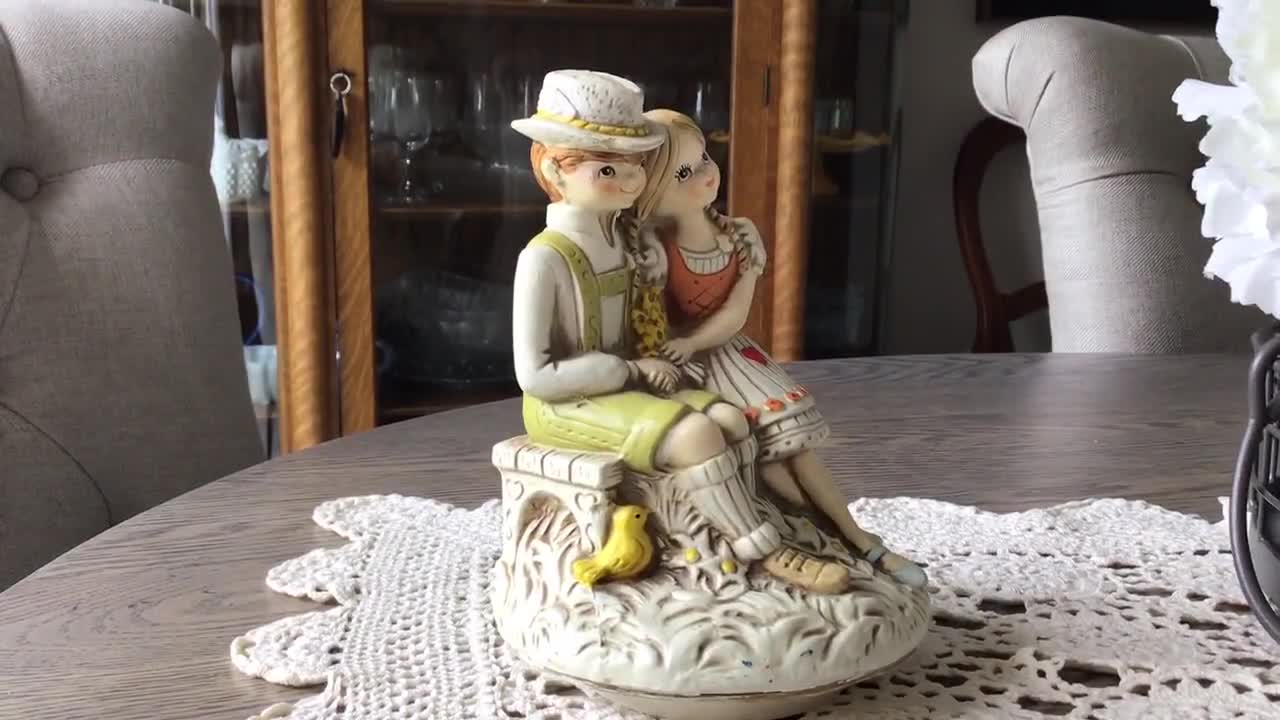 Vintage godfather and bride Connie 2024 ceramic music box marked Sankyo, japan