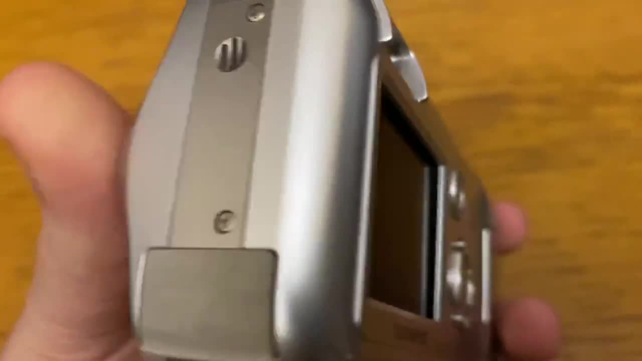 Olympus CAMEDIA C-360 Zoom 3.2MP Camera + 16MB Card (for Parts or