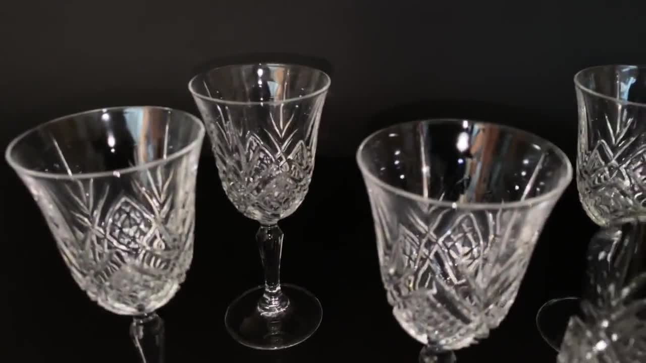 Stunning Crystal Wine Glasses, Set 6, France, 1980  Vintage Wine Glasses -  Shop HappyDuckVintage Bar Glasses & Drinkware - Pinkoi
