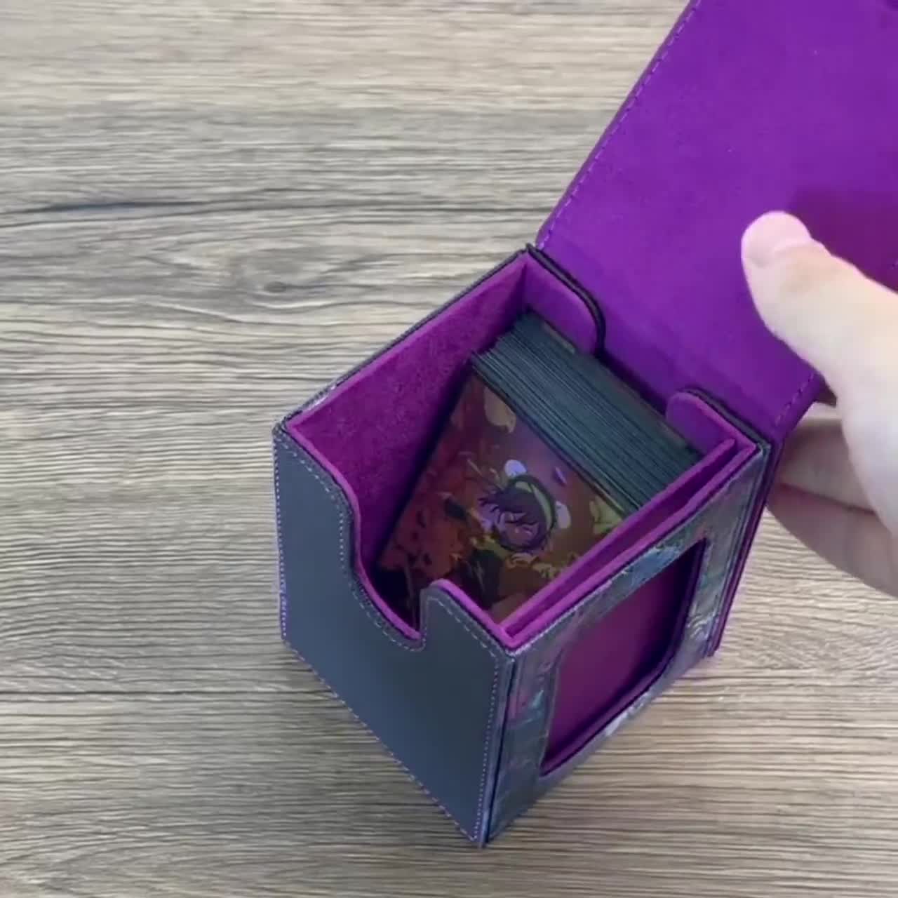Riftbound Deck Box With Commander Display | Holiday Poro | Leather