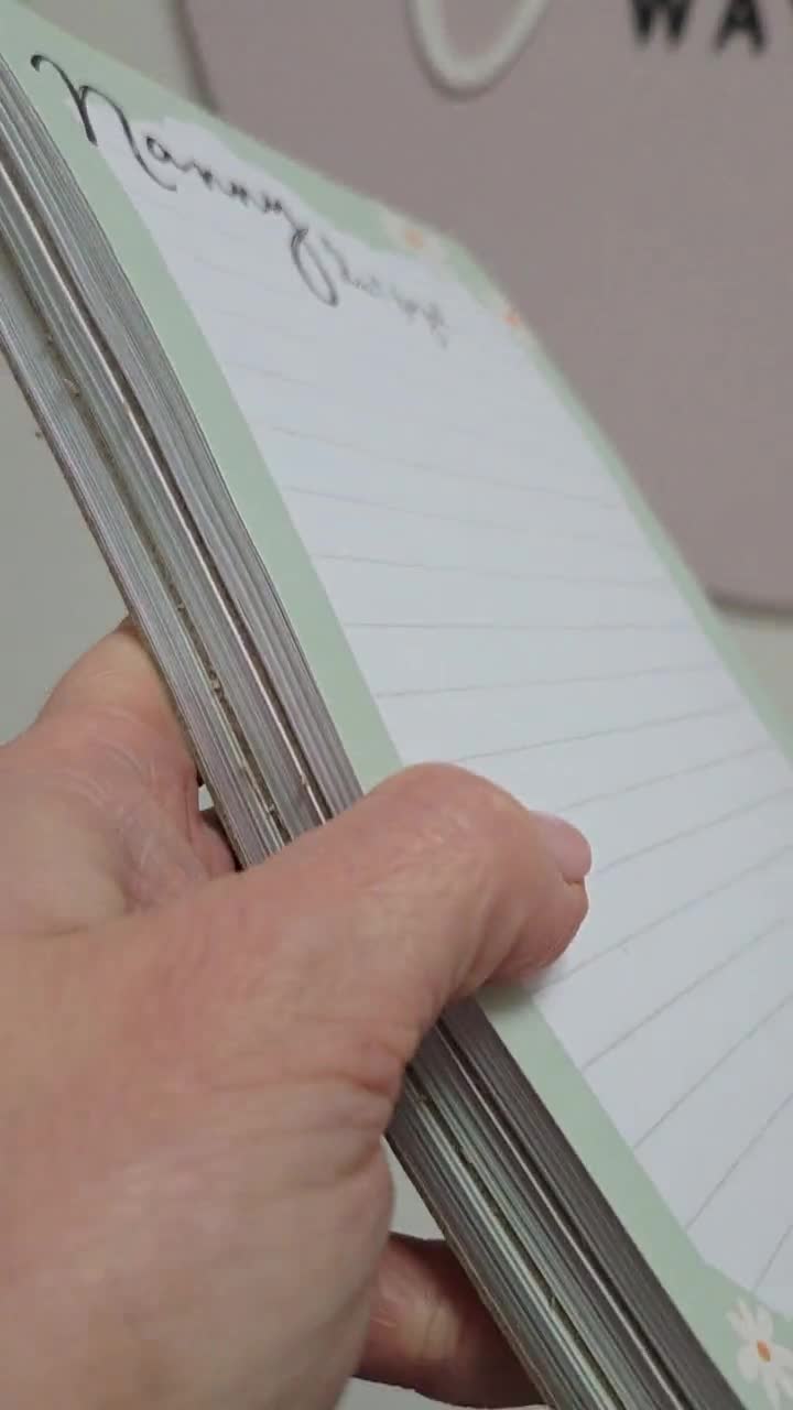 Pretty flower don't forget relative, mummy, nanna, nana, grandma, auntie, mum, gran, easy tear handmade notepad, A6, A5 video poster