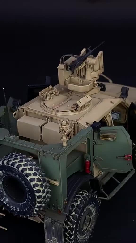 Probuilt Model 1:35 US Army M1240A1 M-ATV Modern Warfare (interior