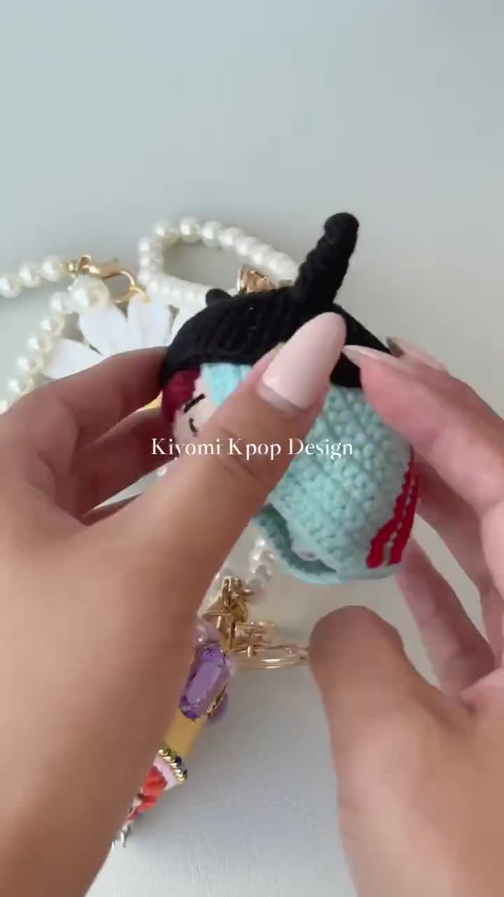 G-dragon Crochet Keychain: Bigbang Fan Gift, Bag Charm - Etsy