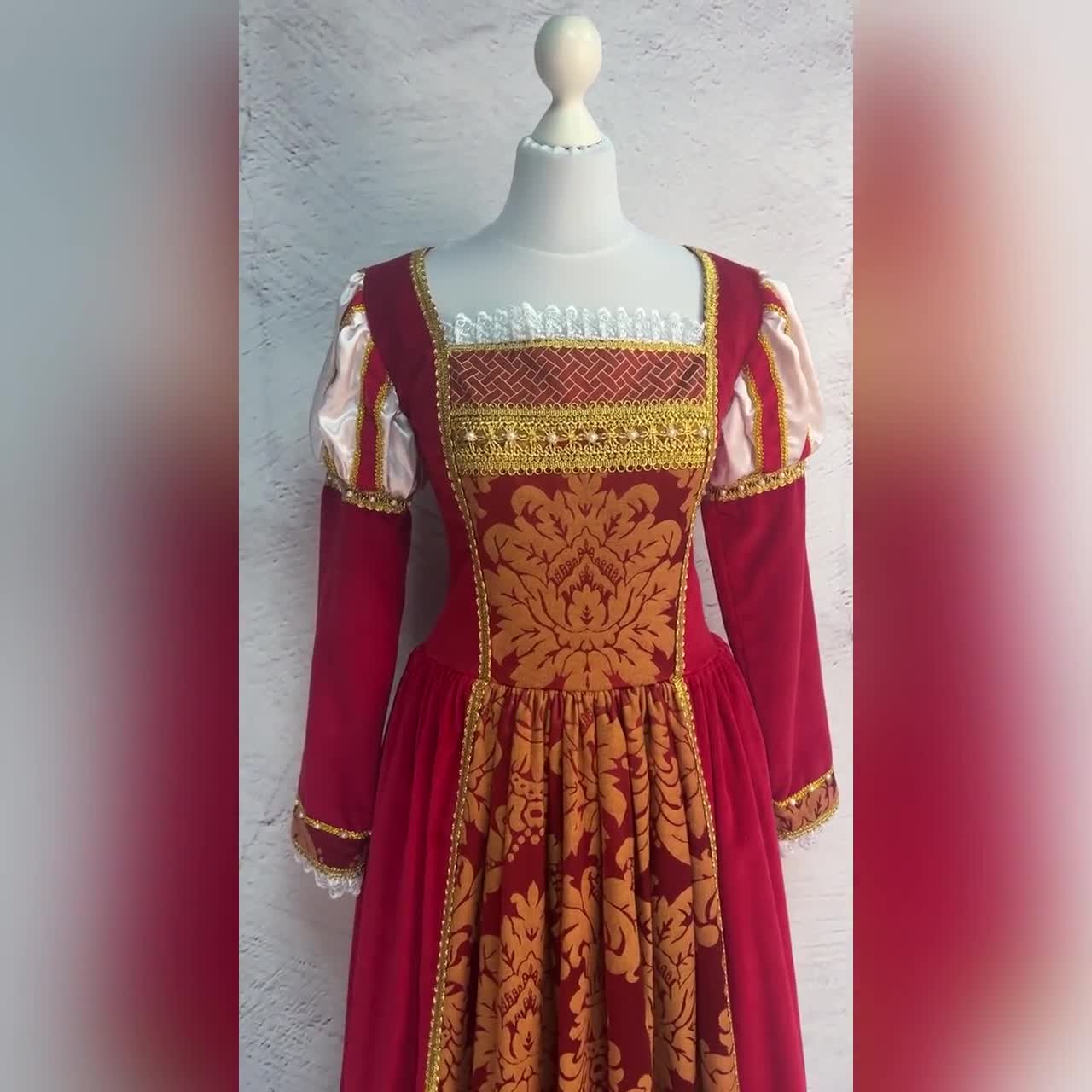 Red Italian Renaissance Dress 16th Century 
