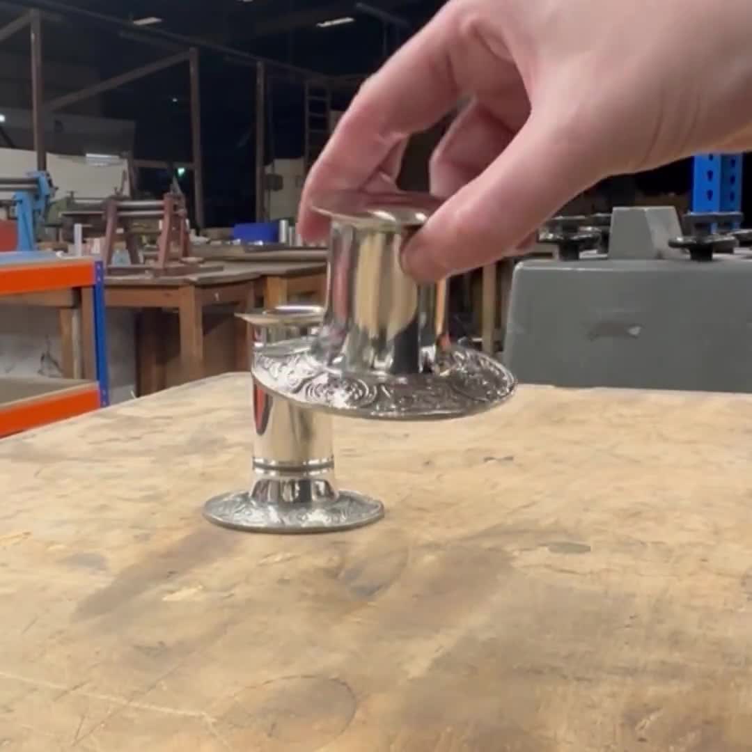 お値下げ！ノルウェー　トンスベルグ　ピューターキャンドルスタンド未使用品 ケルトピューターキャンドルホルダー - ウェントワースピューター - 80