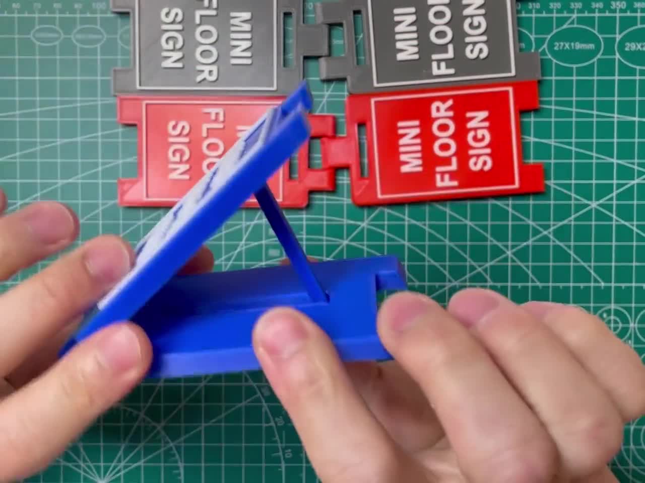 ATTENZIONE PAVIMENTO BAGNATO Mini cartello da pavimento Colori  personalizzati Stampato in 3D -  Italia