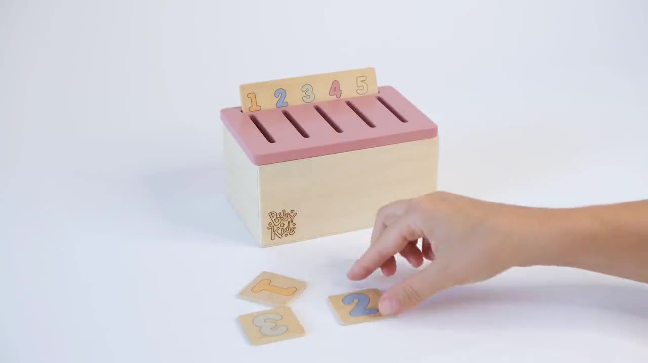 Mushie Arcobaleno Impilabile - Giocattolo In PP Per Bambini 0-3 Anni, Senza BPA, Educativo E Colorato, Prodotto In Danimarca