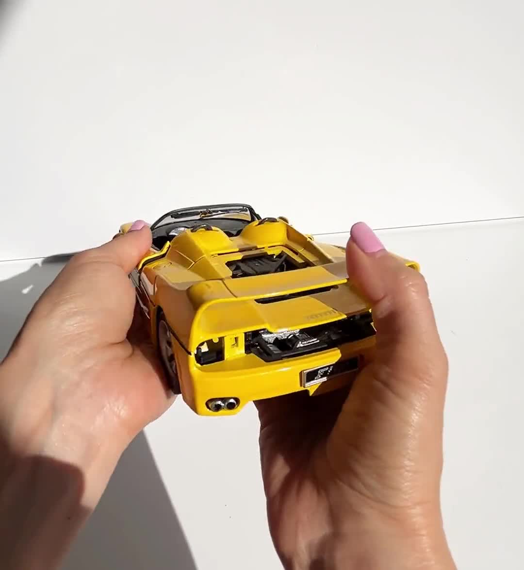 フェラーリF50ダイキャストモデルカー、マイスト1 18スケール