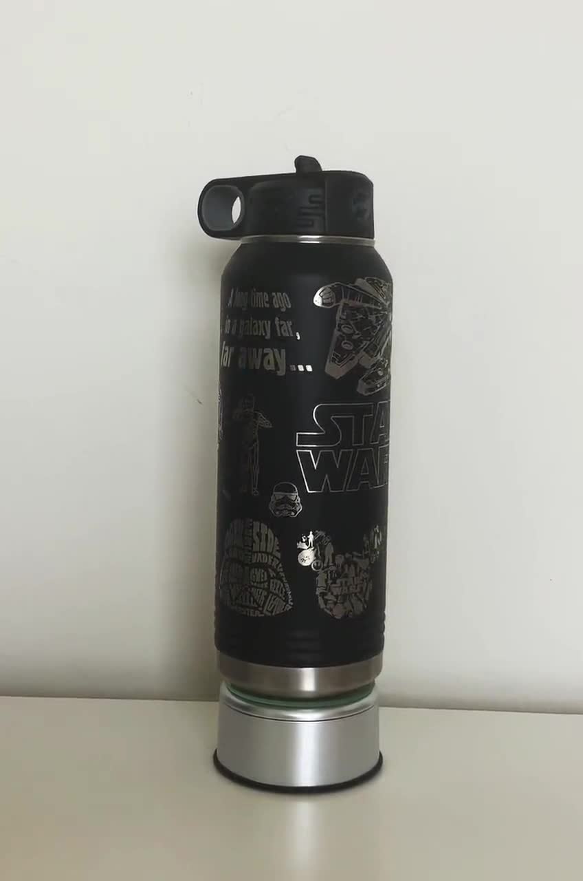 Star Wars Classic Stainless Steel Vaccum-Sealed Water Bottle - 32oz