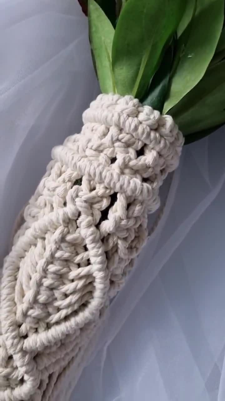 Ivory Macrame Bouquet Wrap Bouquet Holder for Backyard 