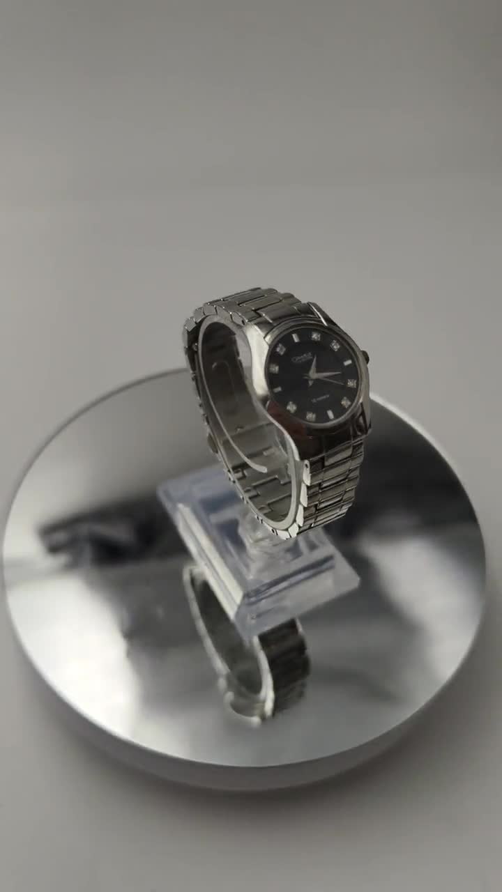 Tono d'oro Caravelle Bulova Orologio da donna | Vintage Bulova Orologio